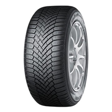 YOKOHAMA BLUEARTH WINTER V906 215/55R16 93H téli gumiabroncs